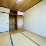 (寝室) (寝室)